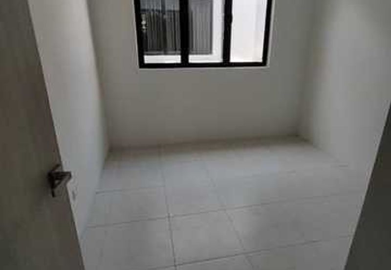 Kitchen Behind Brand New Gate Guard Marbella Ipoh South Precint Panorama Lapangan Perdana Botani
