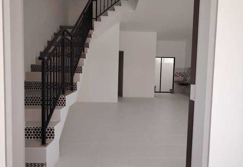 Kitchen Behind Brand New Gate Guard Marbella Ipoh South Precint Panorama Lapangan Perdana Botani