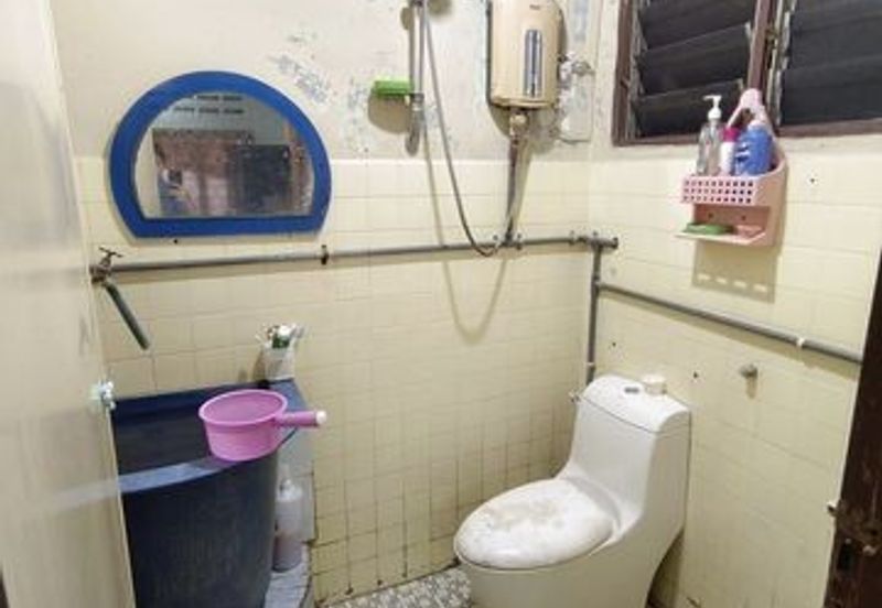 Bungalow House Hot Are Bercham Walk to Econsave Tambun Pakatan Jaya Ipoh Garden East Tasek