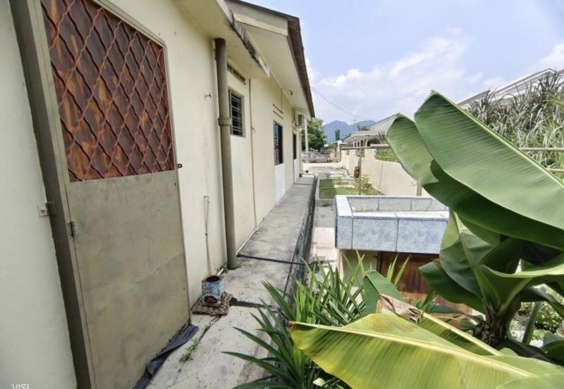Bungalow House Hot Are Bercham Walk to Econsave Tambun Pakatan Jaya Ipoh Garden East Tasek