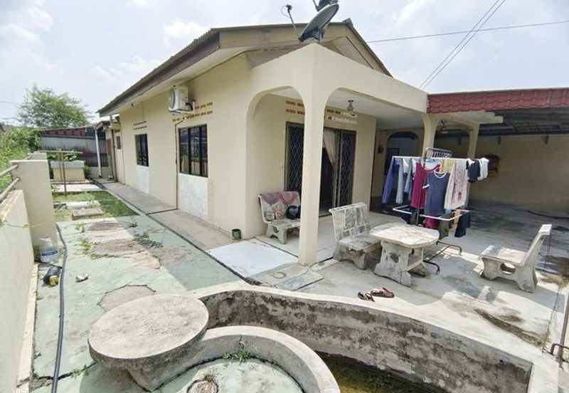 Bungalow House Hot Are Bercham Walk to Econsave Tambun Pakatan Jaya Ipoh Garden East Tasek