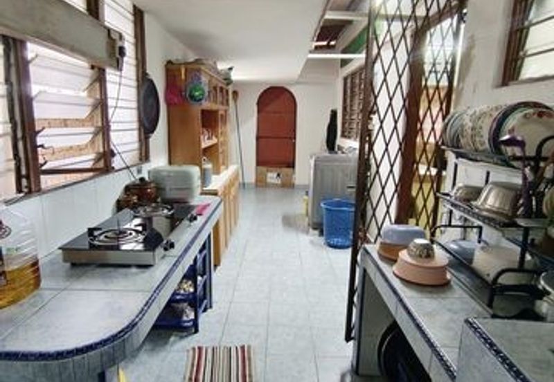 Bungalow House Hot Are Bercham Walk to Econsave Tambun Pakatan Jaya Ipoh Garden East Tasek