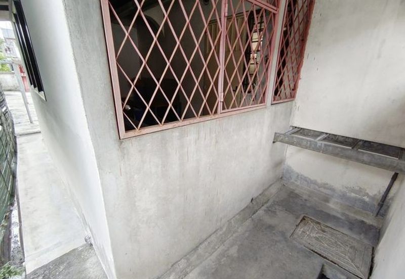 Int Corner with Land Tasek Taman Bertuah Damai Klebang Jalan Kuala Kangsasr Chemor