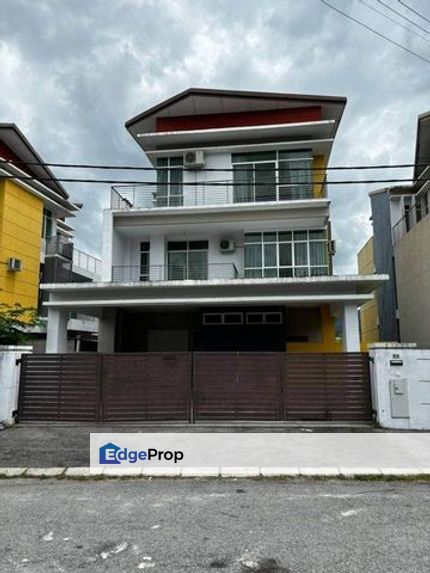 6 Room Gate Guard 3 Sty Lahat Mines Bungalow Fully Furnish Menglembu Town Ipoh, Perak, Lahat