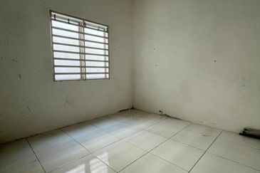 Cheapest Unit Gate Guard Lahat Mines Semi D Menglembu Ipoh Town Pengkalan