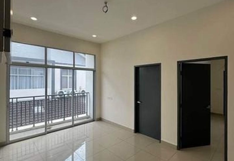 FREEHOLD Brand New Semi D Gate Guard Klebang Pine Park Bandar Seri Chemor Meru