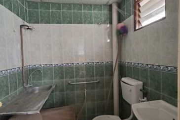 Facing Main Road Hot Area Bandar Baru Tambun Ipoh Garden East Bercham 