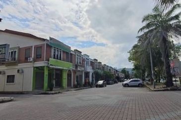 Facing Main Road Hot Area Bandar Baru Tambun Ipoh Garden East Bercham 