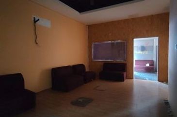 Facing Main Road Hot Area Bandar Baru Tambun Ipoh Garden East Bercham 