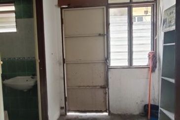 Facing Main Road Hot Area Bandar Baru Tambun Ipoh Garden East Bercham 