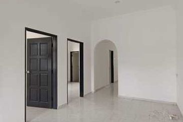 30x70 Intermediate Corner Lahat Pinji Mewah Pengkalan Station 18 Desa Pelacongan Perdana