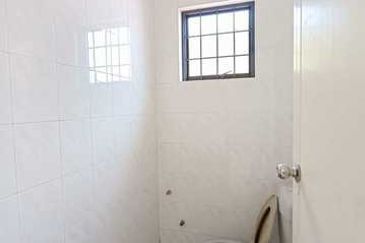 30x70 Intermediate Corner Lahat Pinji Mewah Pengkalan Station 18 Desa Pelacongan Perdana