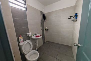 Cheap Gate Guard FREEHOLD Pine Park Bandar Baru Sri Klebang 22x75 Chemor Chepor Meru Ria