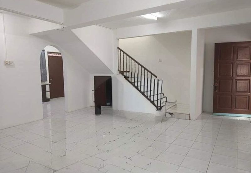 Good Condition Bercham Taman Mujur Anjung Tambun Bandar Baru Putra Pakatan Jaya