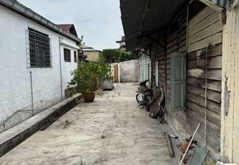 5 Room Buntong Bungalow Single Storey Silibin Jaya Keledang Guntong Menglembu Falim
