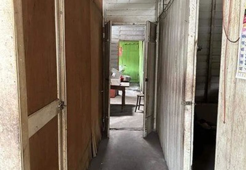 5 Room Buntong Bungalow Single Storey Silibin Jaya Keledang Guntong Menglembu Falim