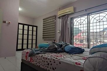 Fully Furnish 20x75 Move In Condition Gunung Rapat Song Choon Botani Strawberry Park Wira Jaya 