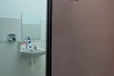 Fully Furnish 20x75 Move In Condition Gunung Rapat Song Choon Botani Strawberry Park Wira Jaya 