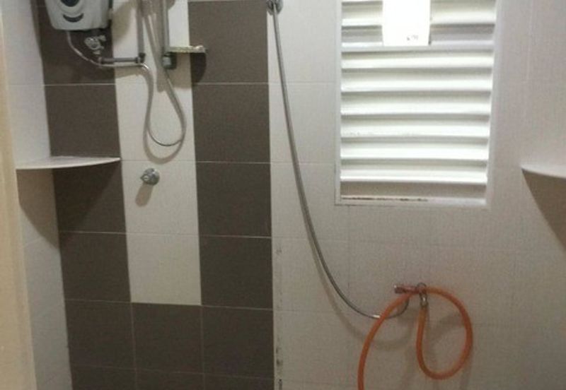 Move In Condition Renovated Gate Guard Lahat Mines Falim Ipoh Town Clearwater Lake Hillpark