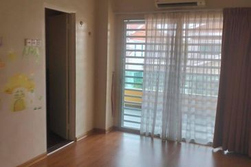 Move In Condition Renovated Gate Guard Lahat Mines Falim Ipoh Town Clearwater Lake Hillpark