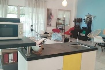 Int.corner Gate Guard 34x80 Big Size Double Storey Renovated Lahat Mines Mosey Hill Menglembu