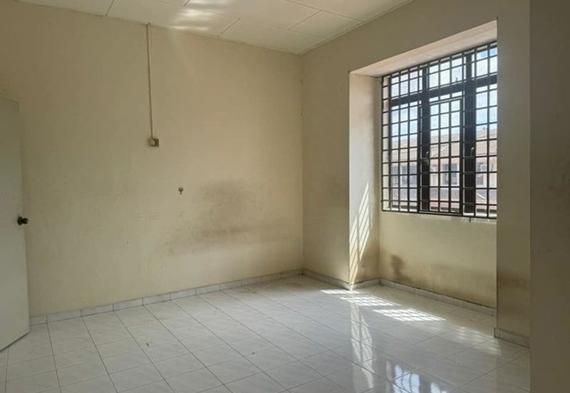 Cheap Sale Full Loan Buntong Taman Keledang Emas Silibin First Garden Rishah