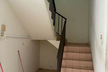 Cheap Sale Full Loan Buntong Taman Keledang Emas Silibin First Garden Rishah