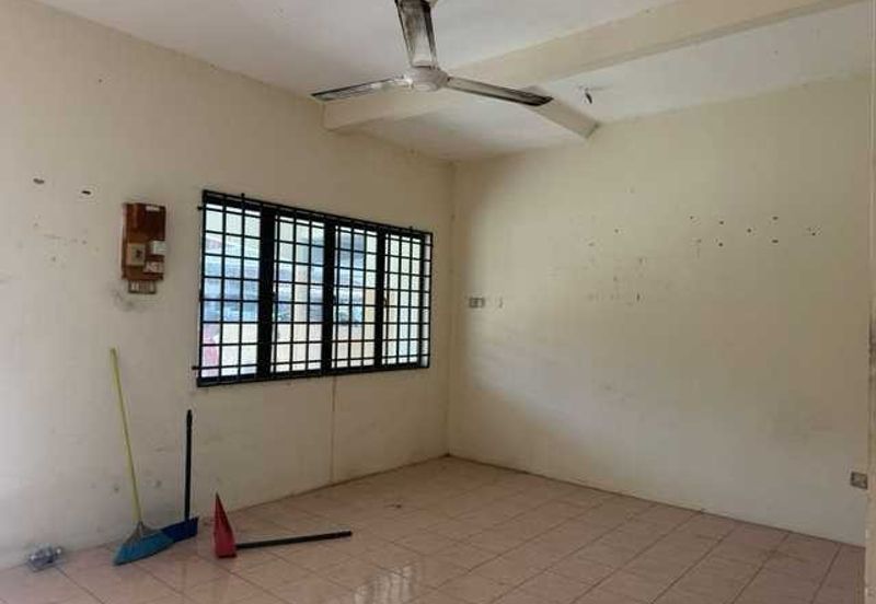 Cheap Sale Full Loan Buntong Taman Keledang Emas Silibin First Garden Rishah