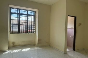 Cheap Sale Full Loan Buntong Taman Keledang Emas Silibin First Garden Rishah