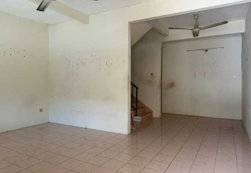 Cheap Sale Full Loan Buntong Taman Keledang Emas Silibin First Garden Rishah