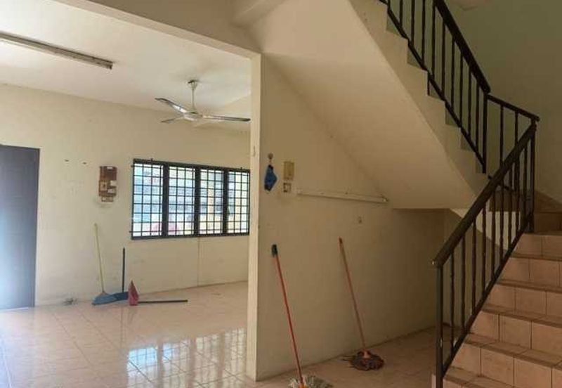 Cheap Sale Full Loan Buntong Taman Keledang Emas Silibin First Garden Rishah