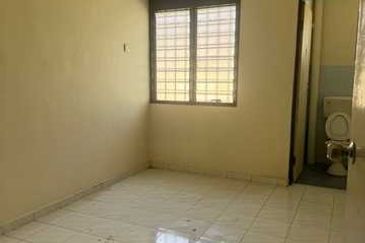 Cheap Sale Full Loan Buntong Taman Keledang Emas Silibin First Garden Rishah