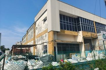 Below Mv 1.5 Storey Semi D Menglembu I Park Lahat Silibin Pengkalan