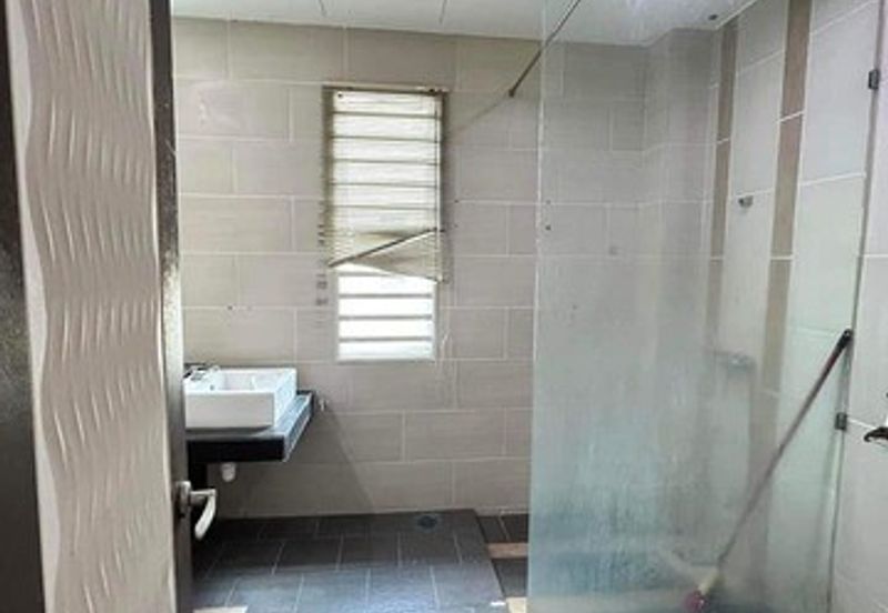 FREEHOLD Partly Furnish Semi D Gate Guard Tasek Square Klebang Meru Tasek Chepor Chemor