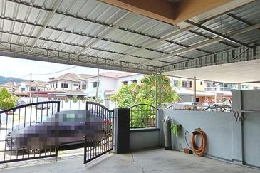 Fully Renovated Menglembu Taman Berlian Single Storey Impiana Adril Wang Lahat Merah 