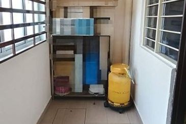 Fully Renovated Menglembu Taman Berlian Single Storey Impiana Adril Wang Lahat Merah 