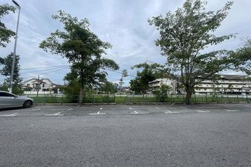 Main Road Facing Buntong Silibin Ipoh Town Rishah Jelapang Meru Menglembu Keledang