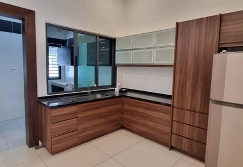 FREEHOLD Gated Guarded High End  Semi D Botani Seri Teratai Pulai Height Gunung Rapat