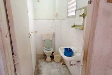 Cheap Sale 4 Room 22x50 Full Loan Menglembu Sepakat Arkid Rasi Jaya Adril Lahat