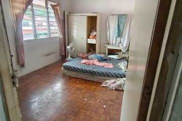 Cheap Sale 4 Room 22x50 Full Loan Menglembu Sepakat Arkid Rasi Jaya Adril Lahat