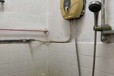 Walk to Food Court Falim Taman Mas Buntong Silibin Rishah Keledang Emas Jelapang Menglembu