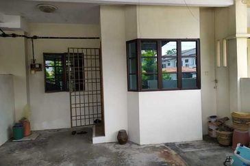 Fully Renovated Double Storey Falim Taman Mas Buntong Silibin Rishah Keledang Emas Jelapang Menglembu