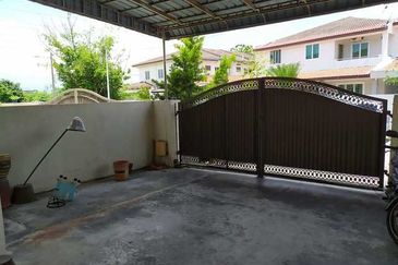 Fully Renovated Double Storey Falim Taman Mas Buntong Silibin Rishah Keledang Emas Jelapang Menglembu