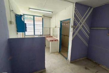 Not Low Cost 1st Floor Bercham Flat Ipoh Garden East Pakatan Jaya Ipoh Garden East