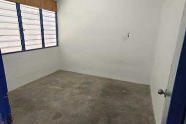 Not Low Cost 1st Floor Bercham Flat Ipoh Garden East Pakatan Jaya Ipoh Garden East
