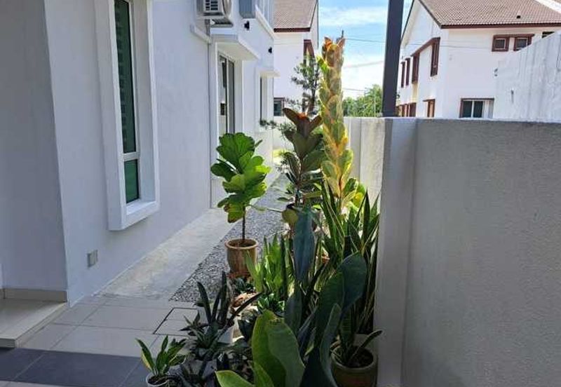 Reno 100k+ Gate Guard Bandar Sri Klebang Pine Park Strand Chemor Chepor Meru Perdana