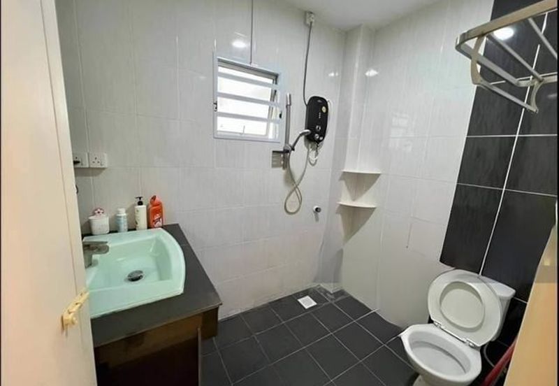 FREEHOLD Fully Furnish Move In Condition Anjung Bercham Utama Pakatan Jaya Bandar Baru Putra