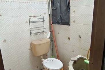 100% Full Loan 4 Room Falim Taman Mas Ipoh Town Buntong Silibin Menglembu Kledang Emas