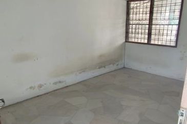 100% Full Loan 4 Room Falim Taman Mas Ipoh Town Buntong Silibin Menglembu Kledang Emas