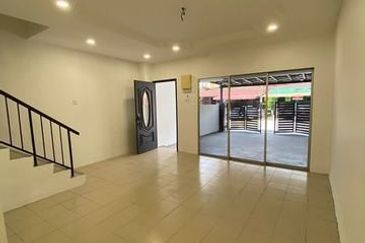 Modern Renovated Lahat Baru Badri Shah Menglembu Sri Wang Falim